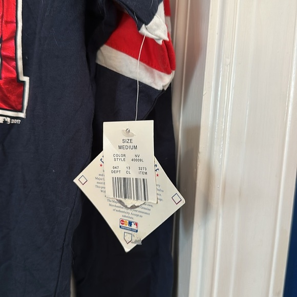 NWT Campus Lifestyle Baseball Boston Red Sox Navy Blue Long Sleeve Shirt Size M - Picture 3 of 8